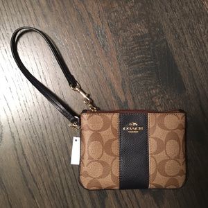 NWT COACH Wristlet